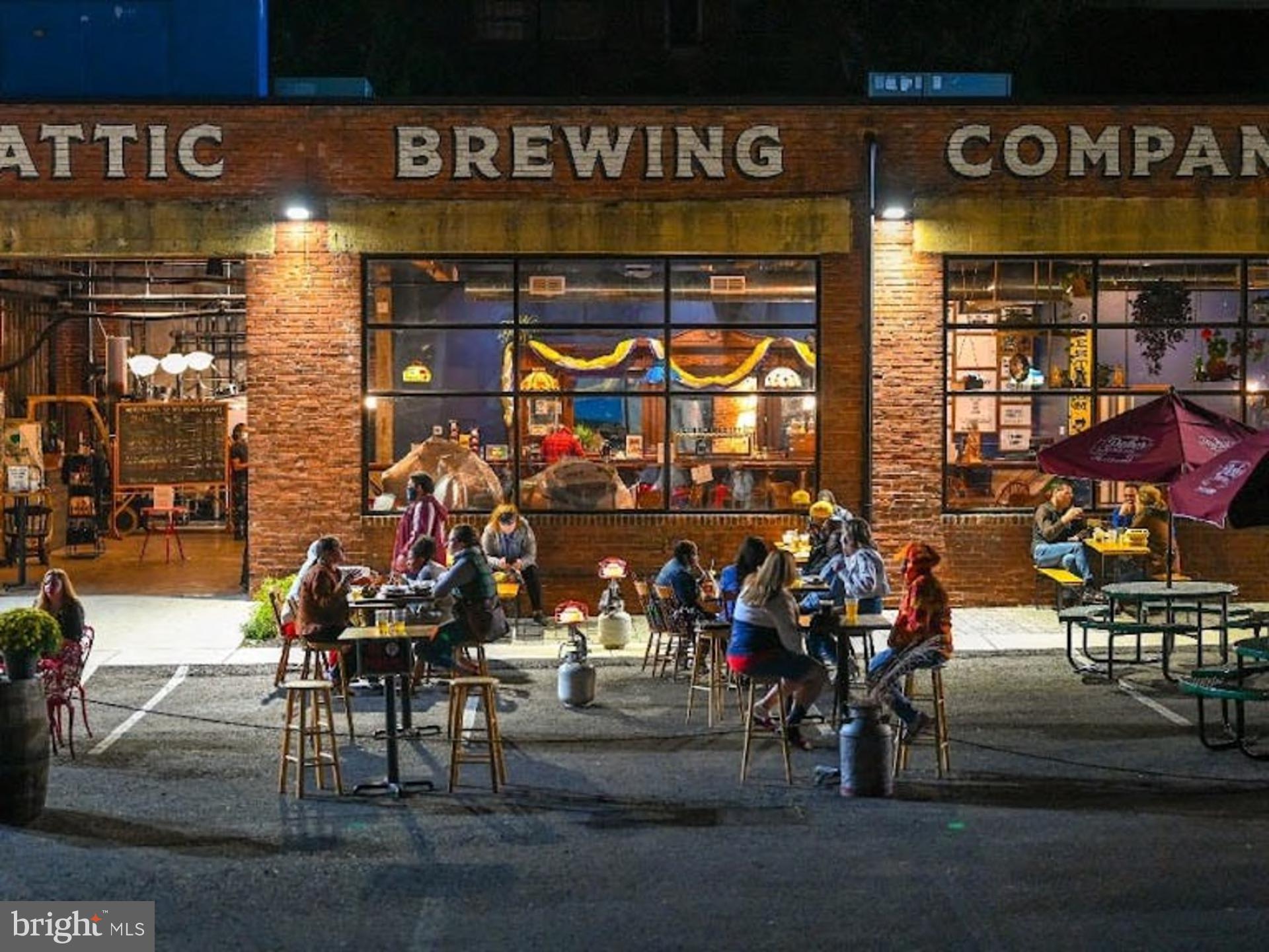 GERMANTOWN - Commercial Sale