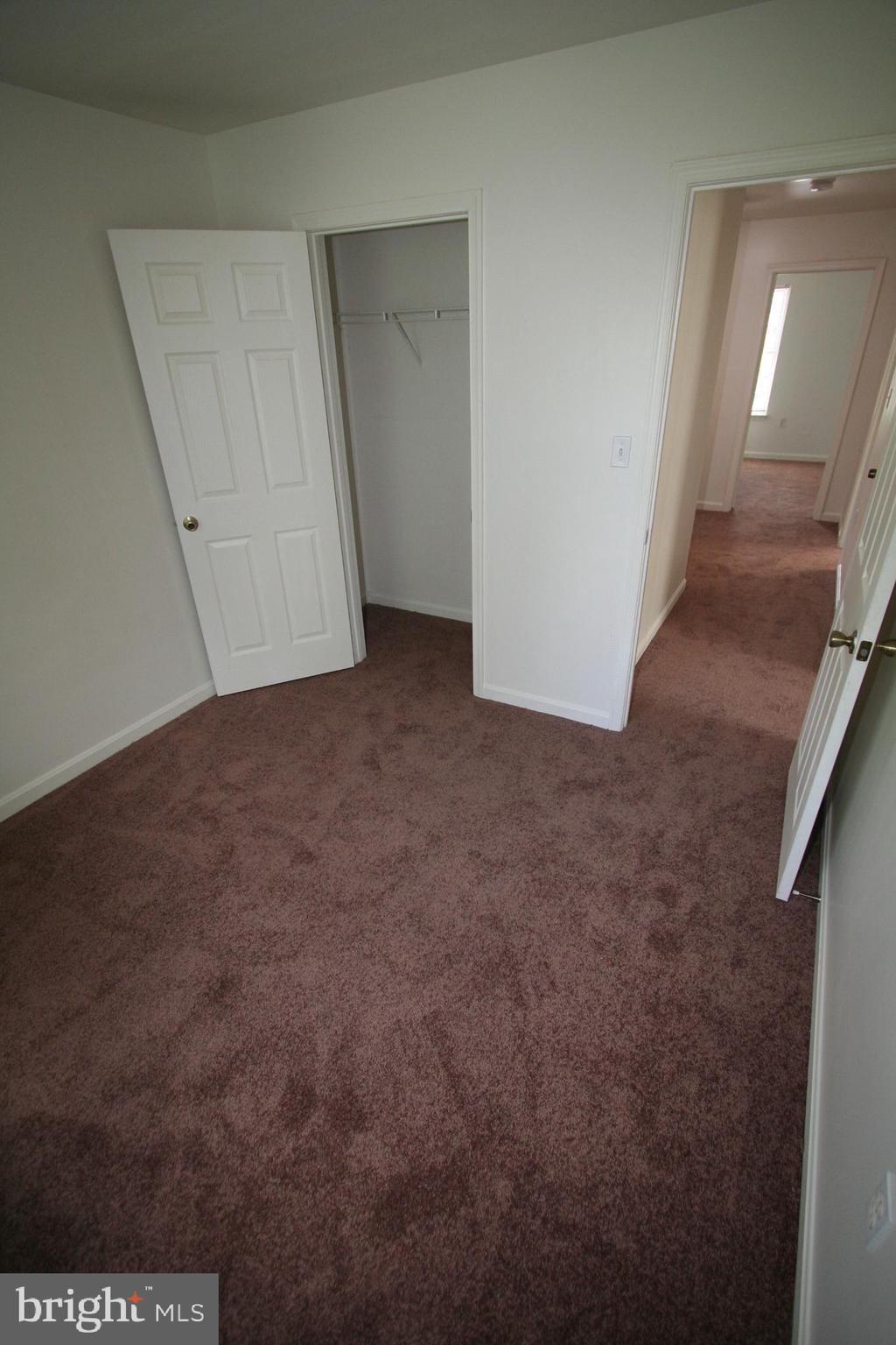 HAMLET WOODS - Residential Lease