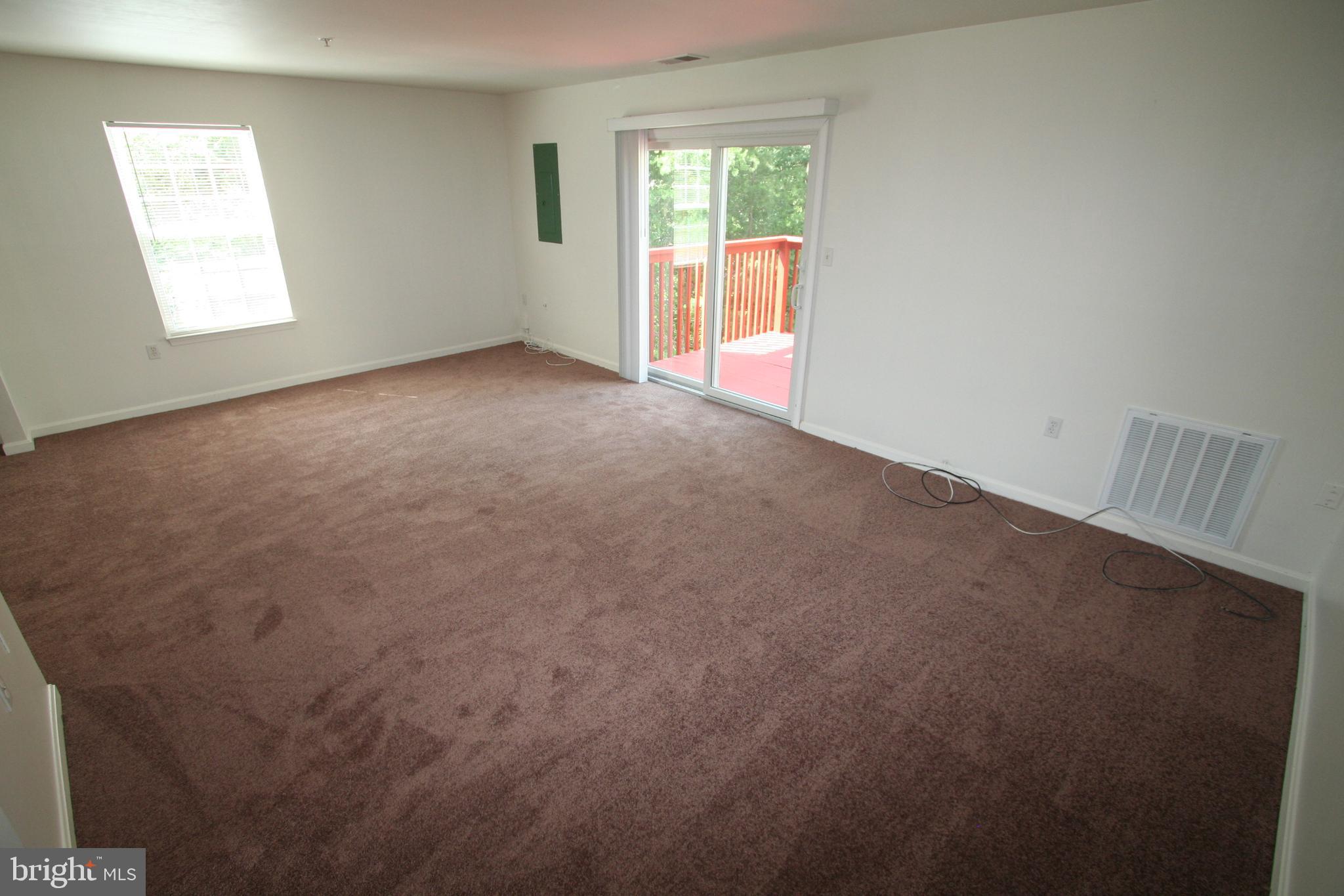 HAMLET WOODS - Residential Lease