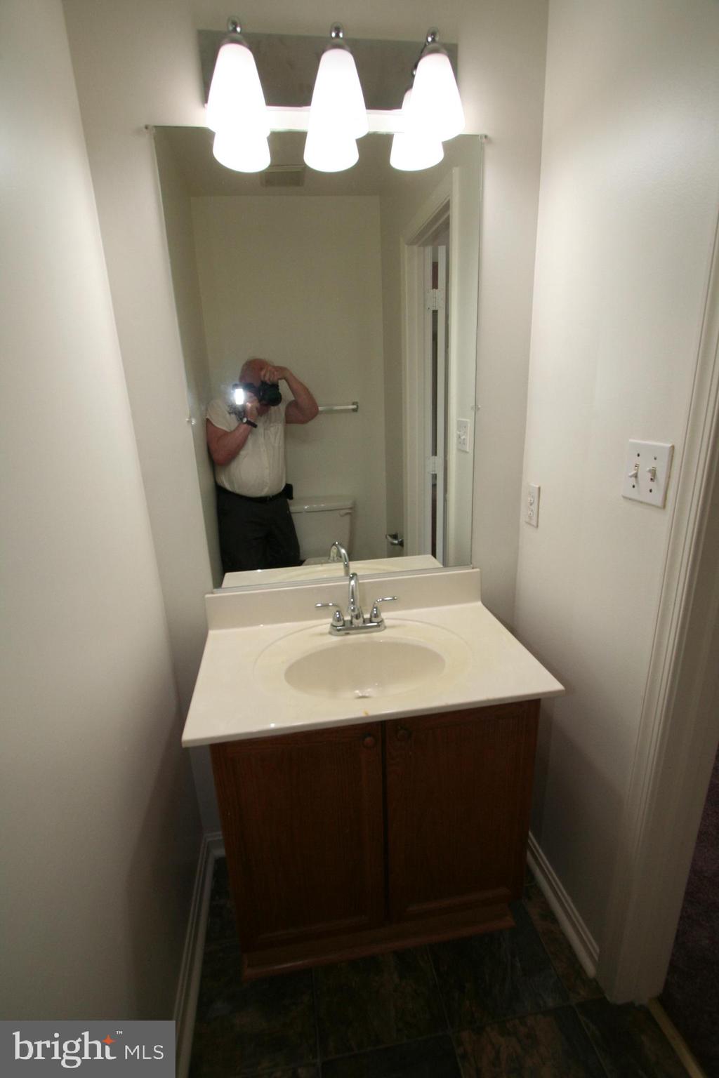 HAMLET WOODS - Residential Lease