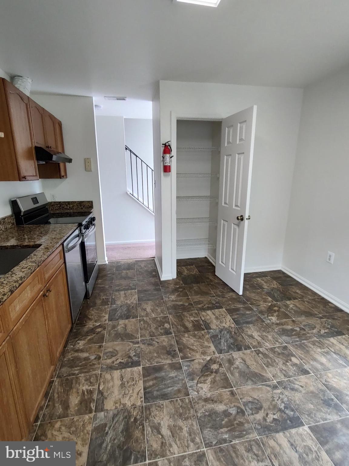 HAMLET WOODS - Residential Lease