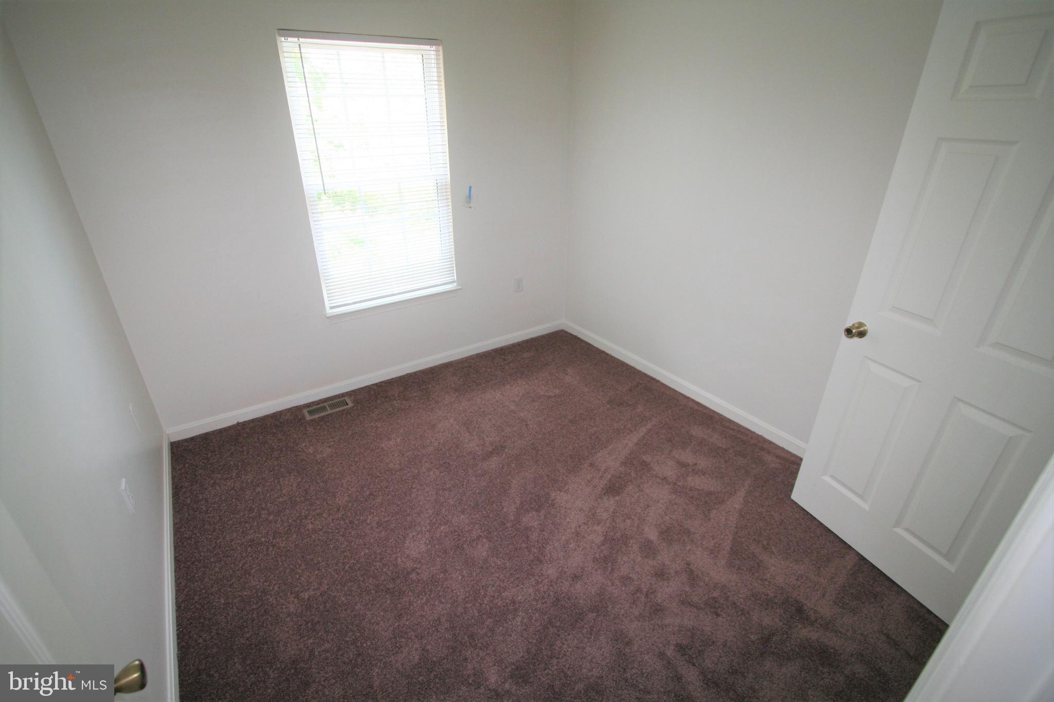 HAMLET WOODS - Residential Lease