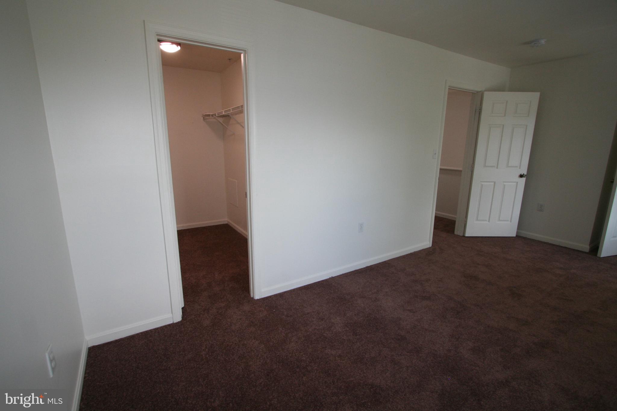 HAMLET WOODS - Residential Lease