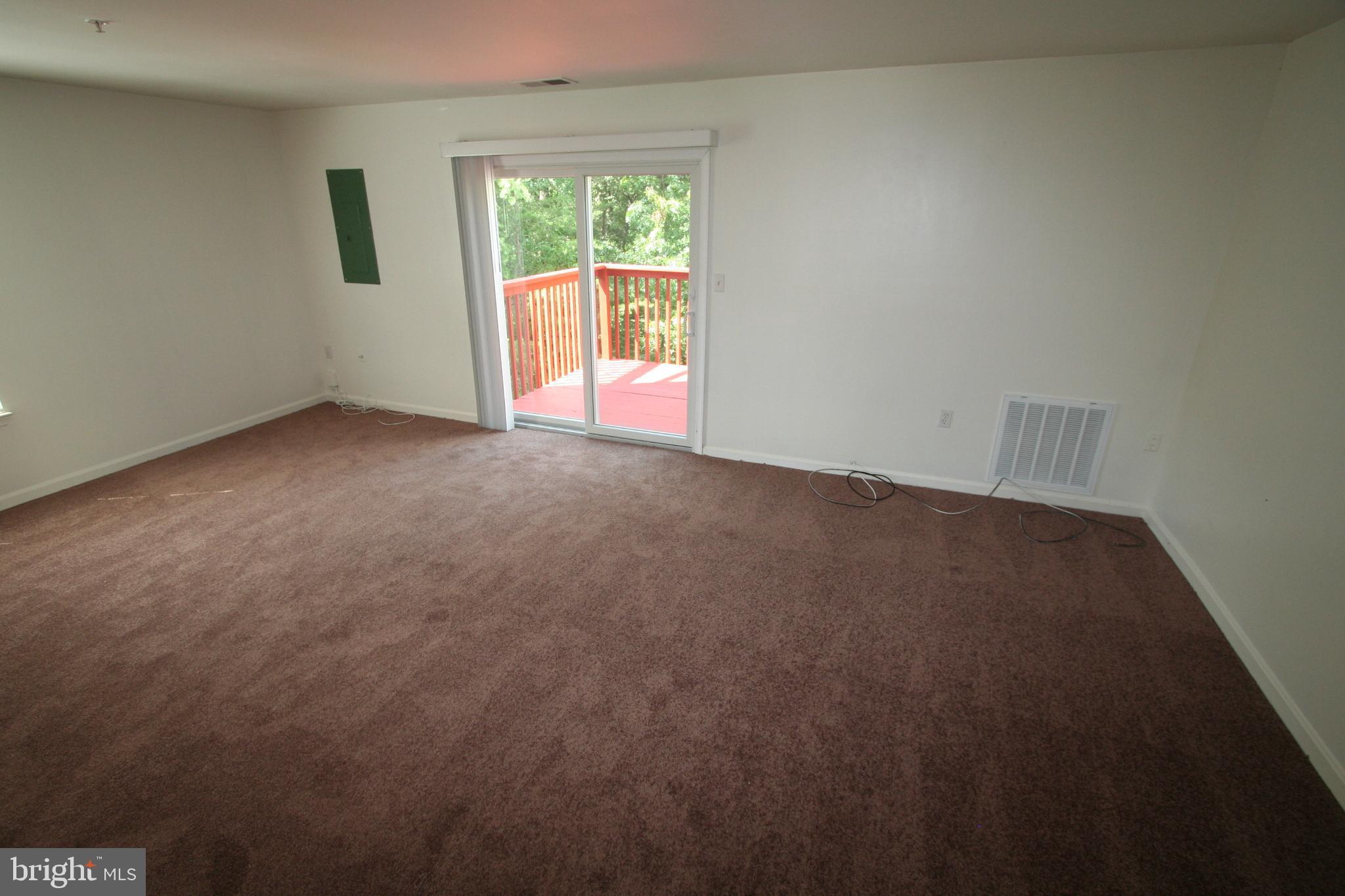 HAMLET WOODS - Residential Lease