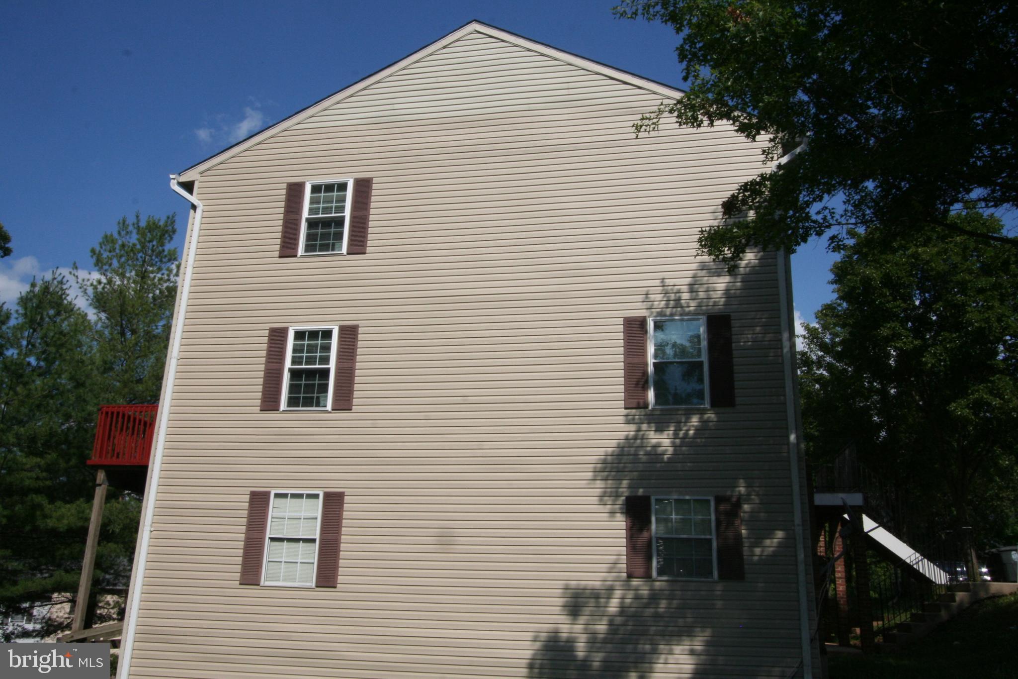 HAMLET WOODS - Residential Lease