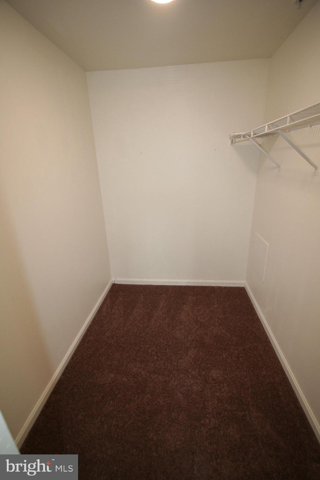 HAMLET WOODS - Residential Lease