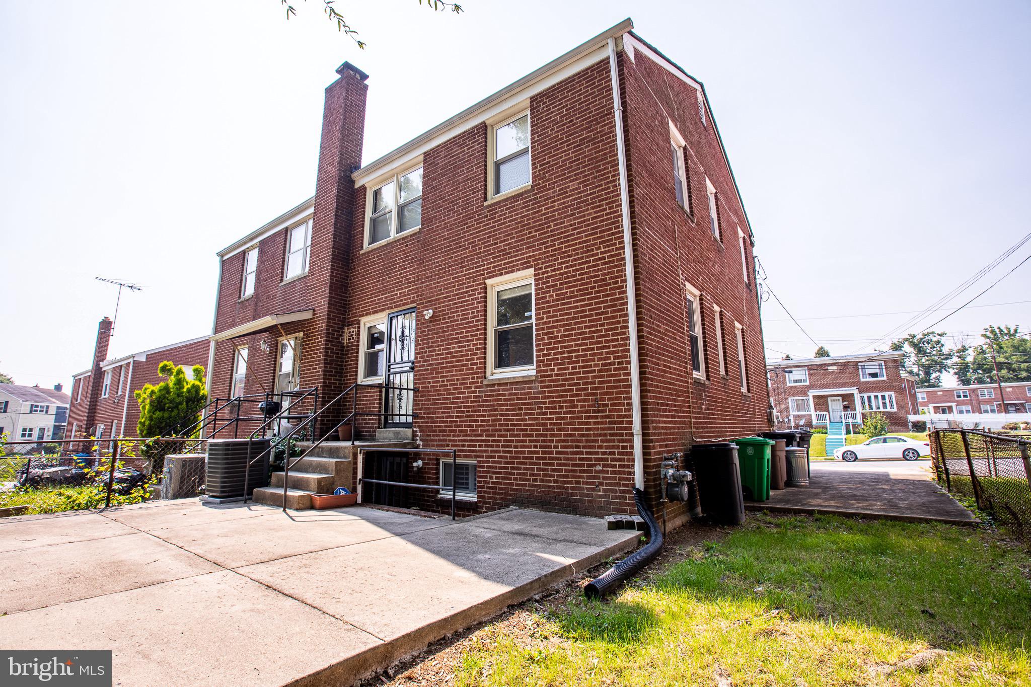 TEMPLE HILLS - Residential Lease