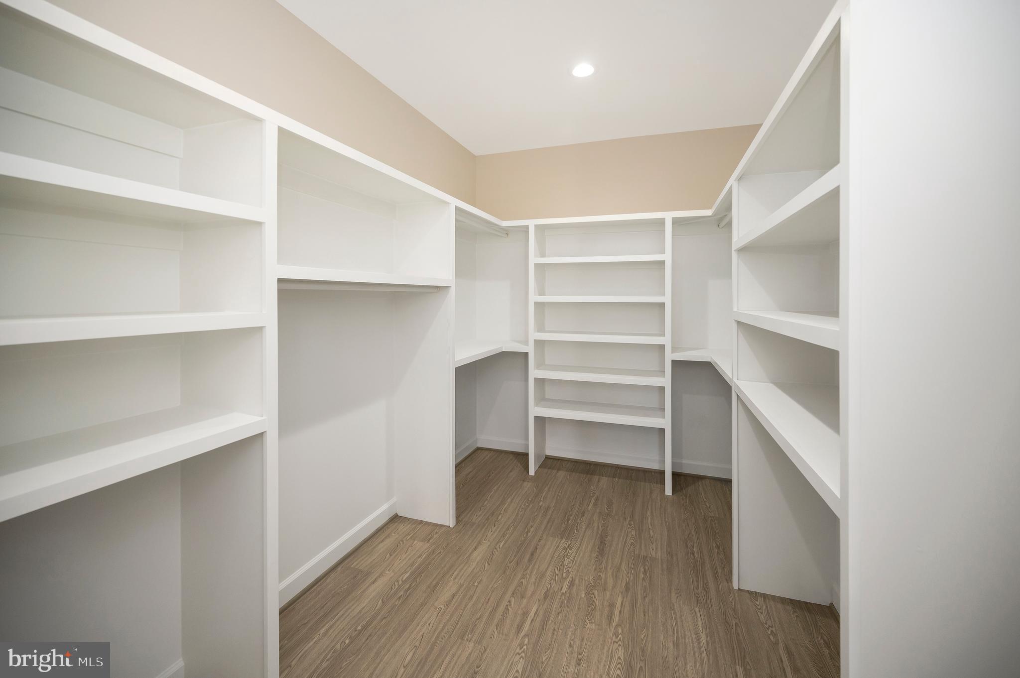 LAKE OF THE WOODS - Residential