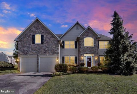 173 KENSINGTON BOULEVARD BLANDON PA 19510