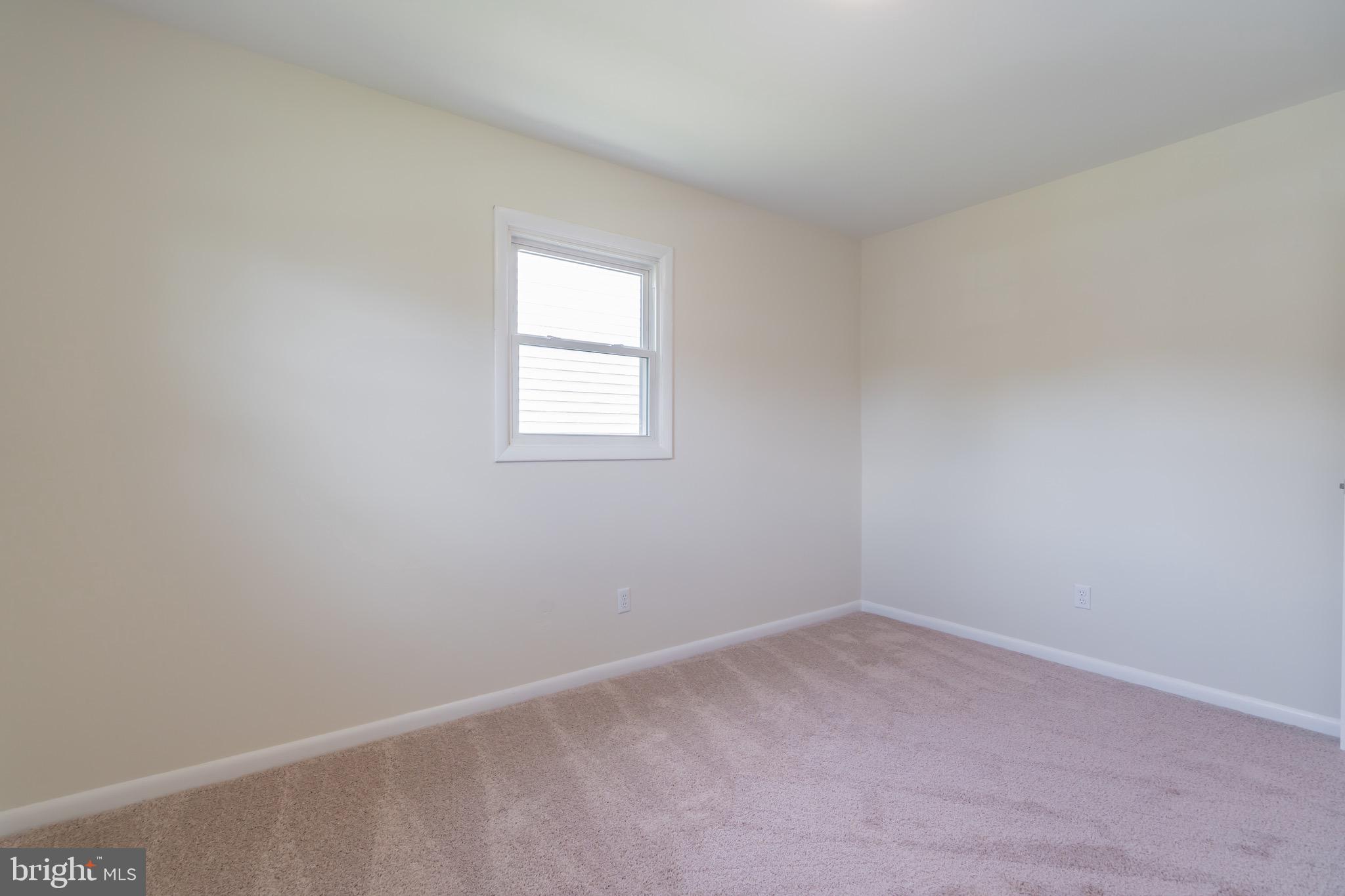 PLEASANTVILLE - Residential