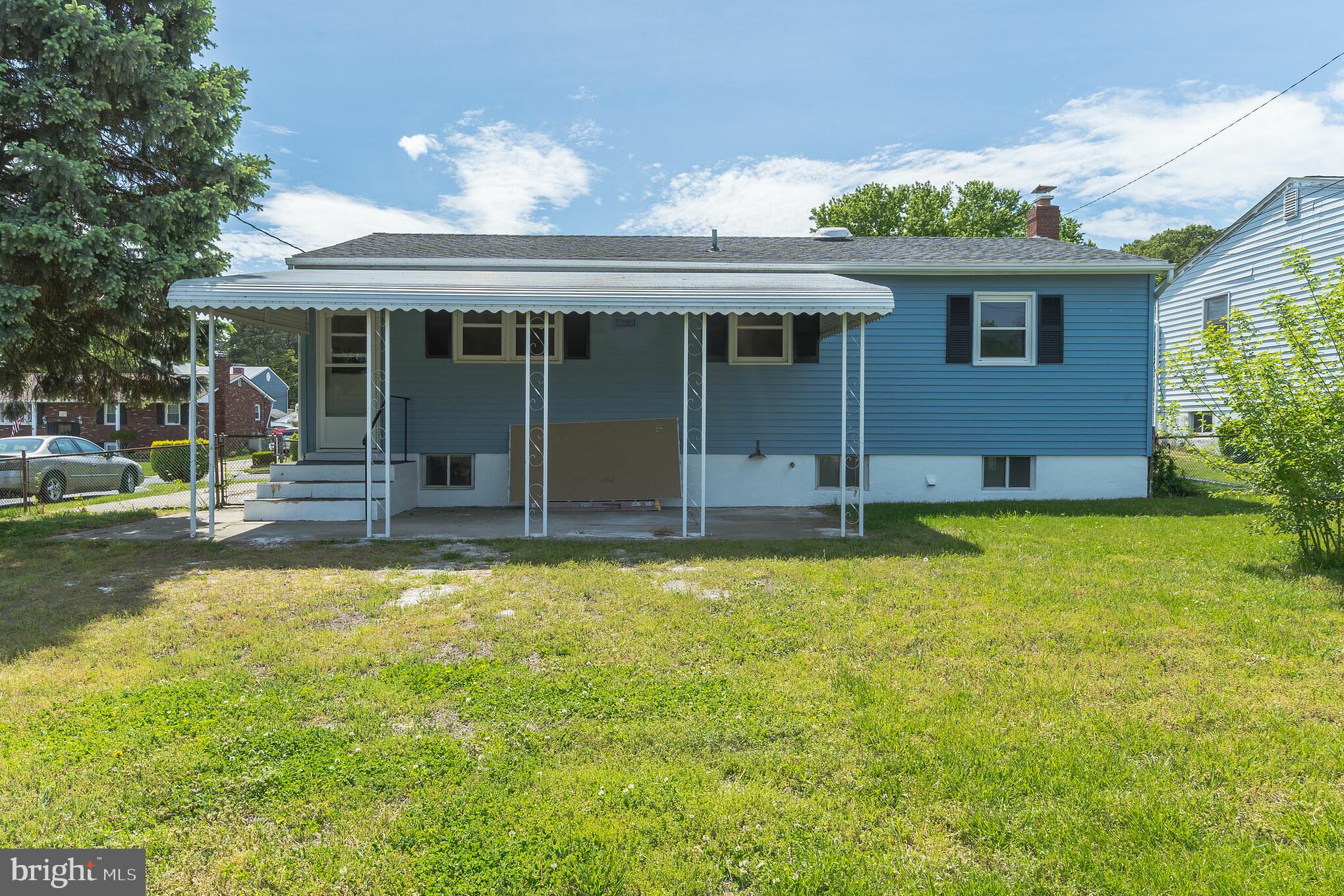 PLEASANTVILLE - Residential