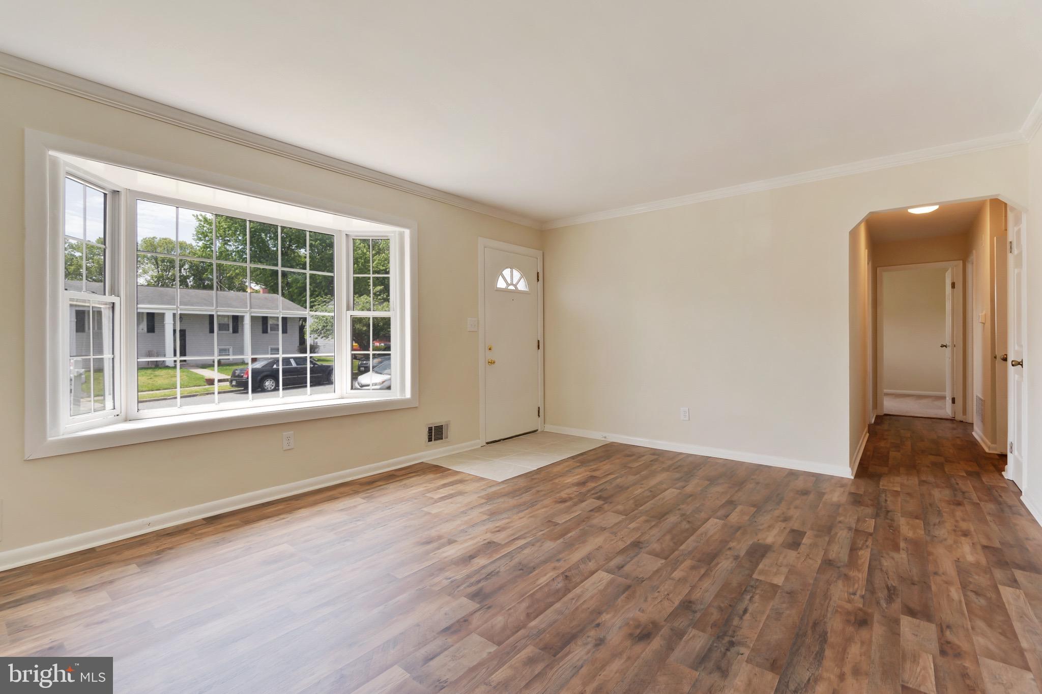 PLEASANTVILLE - Residential