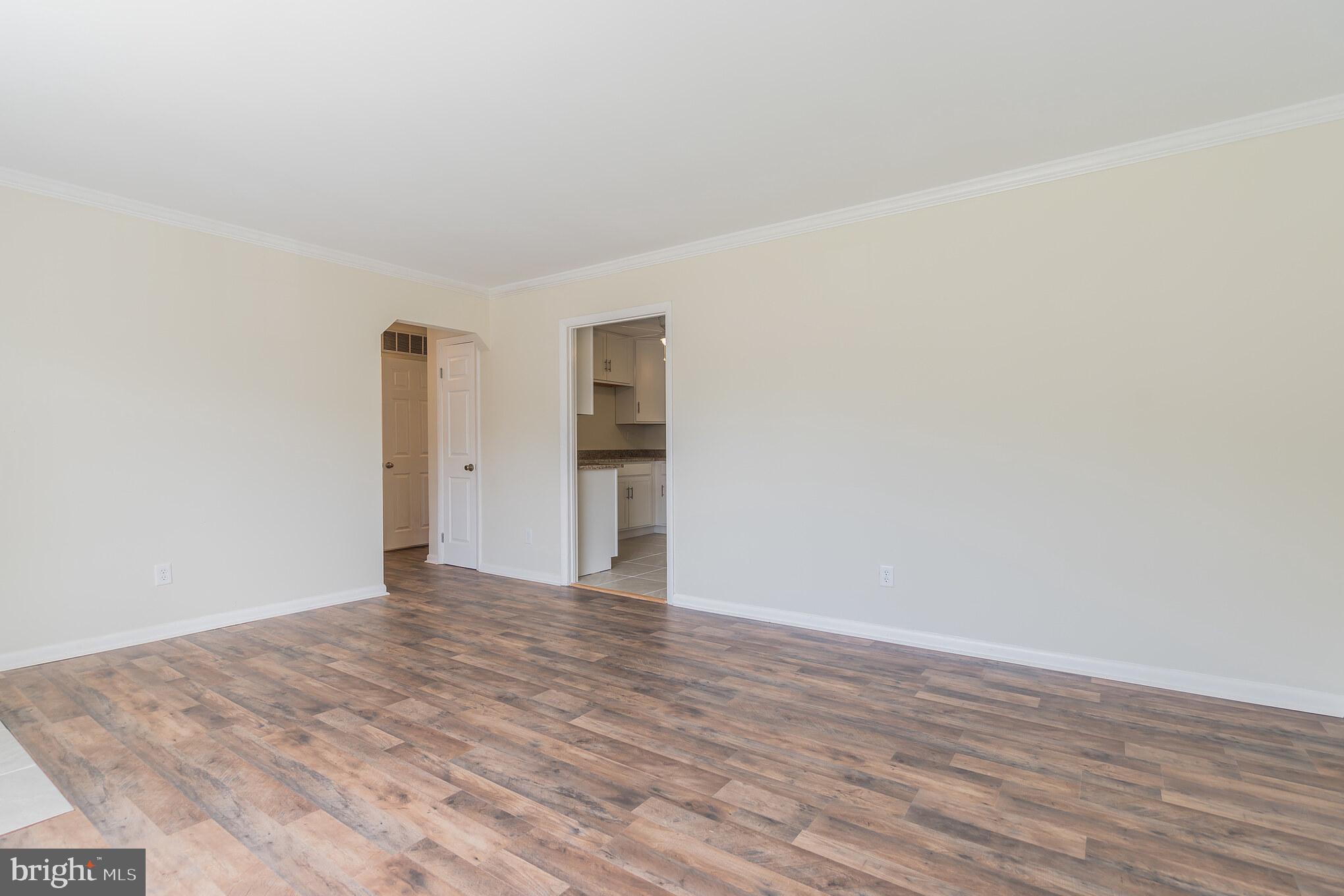 PLEASANTVILLE - Residential