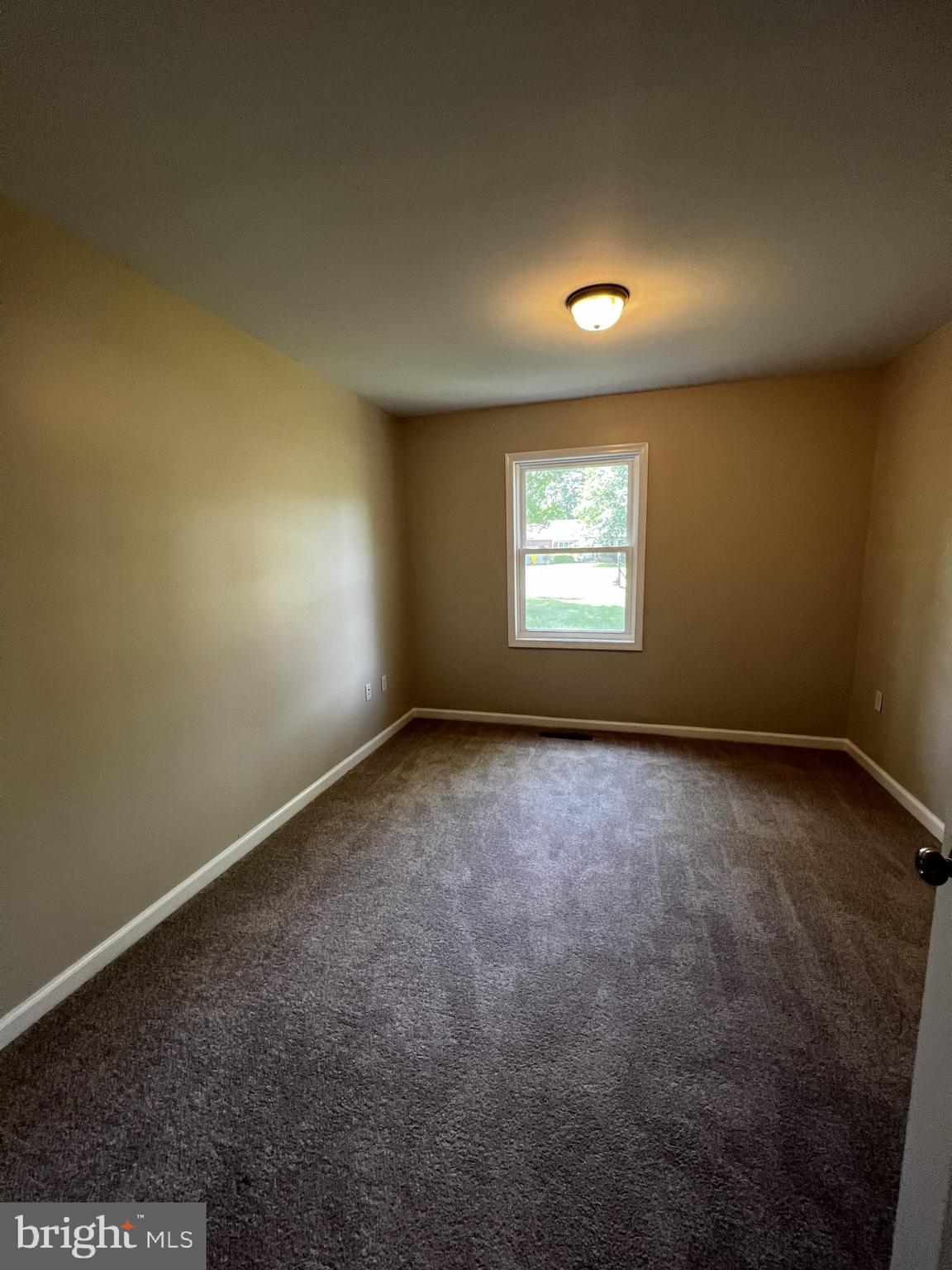 SOUTH CLIFTON - Residential Lease