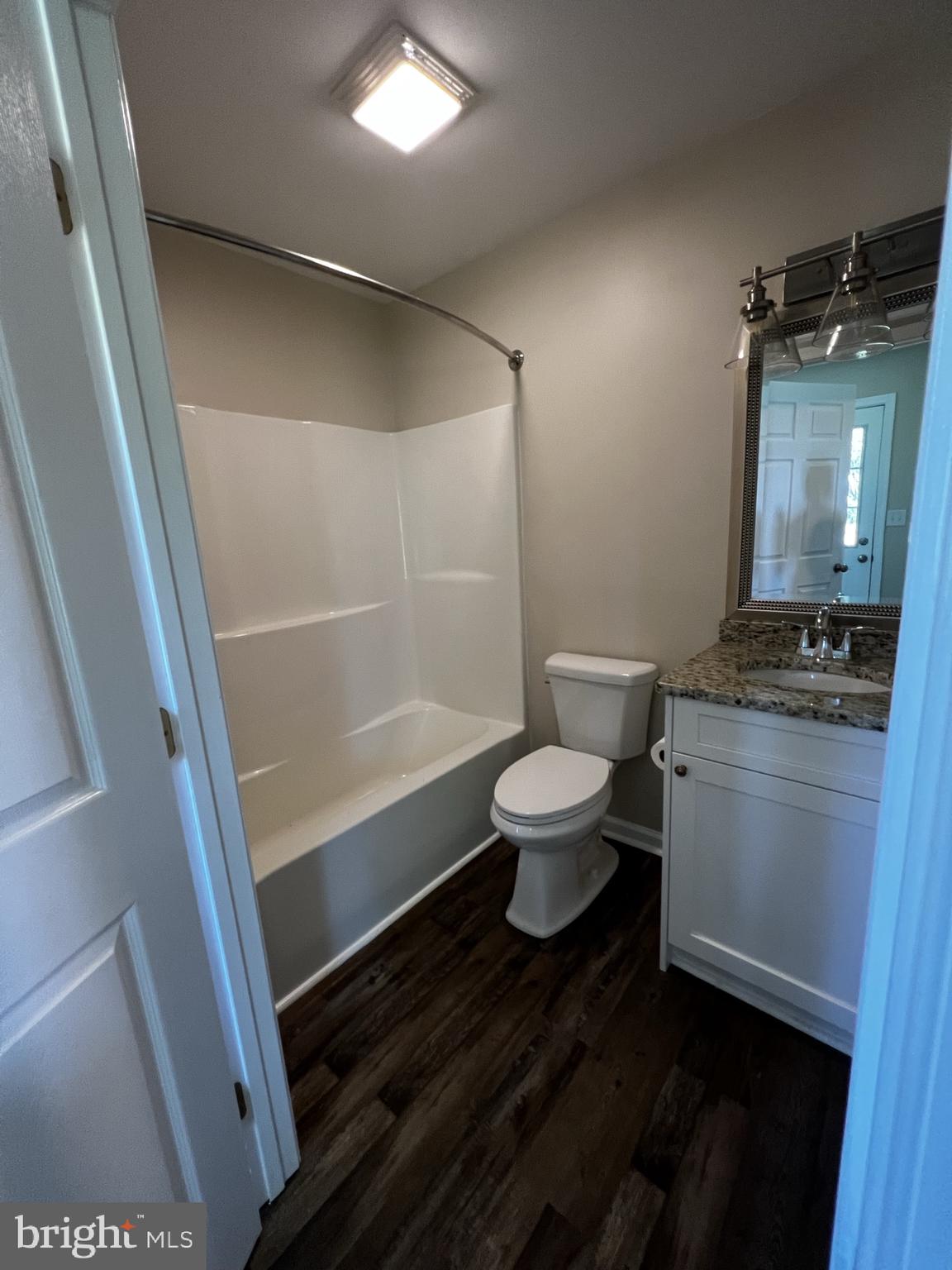 SOUTH CLIFTON - Residential Lease