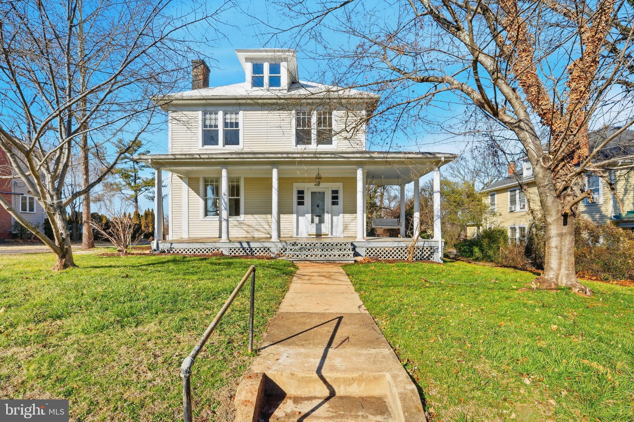 802 E PIEDMONT STREET