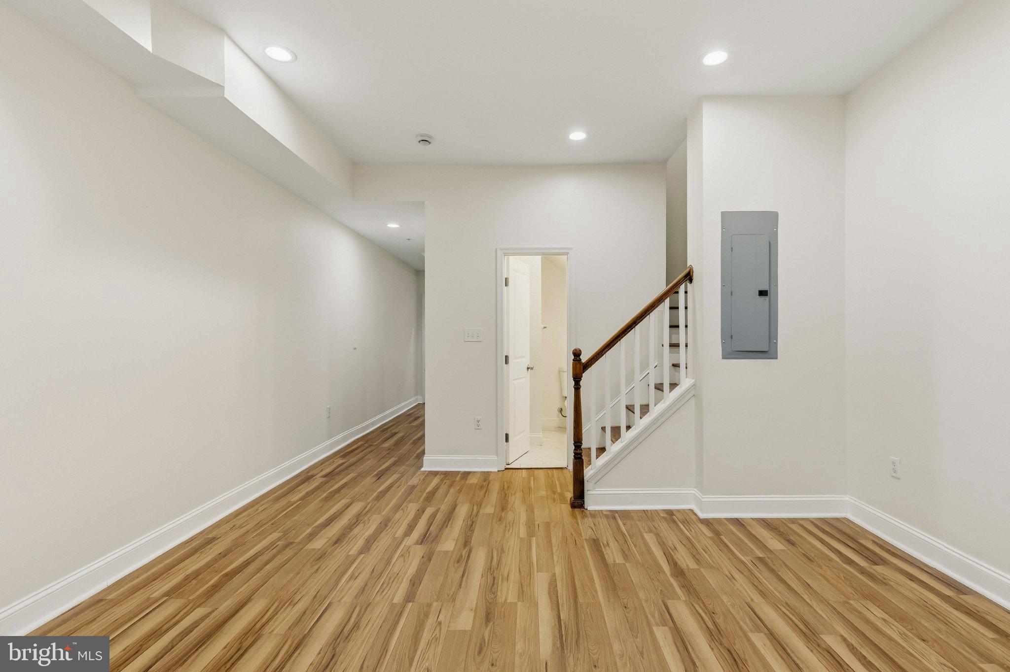 113 15TH STREET SE
