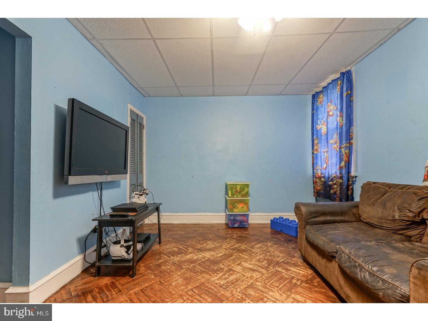 MAYFAIR (WEST) - Residential