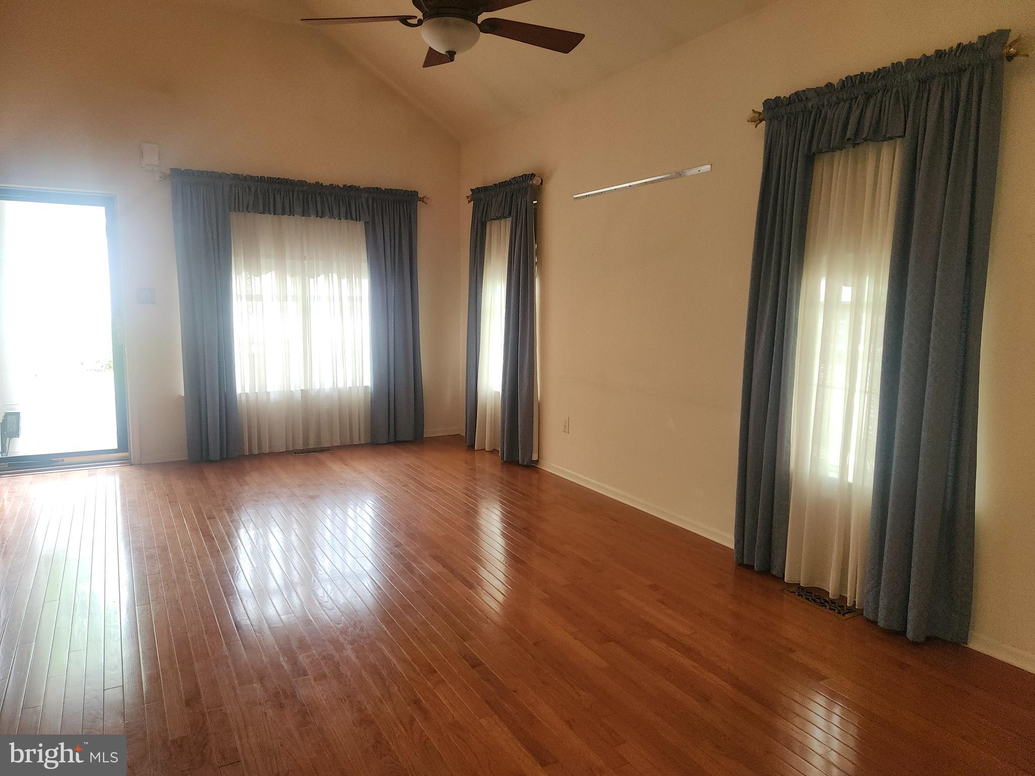 CHANCELLOR GLEN - Residential