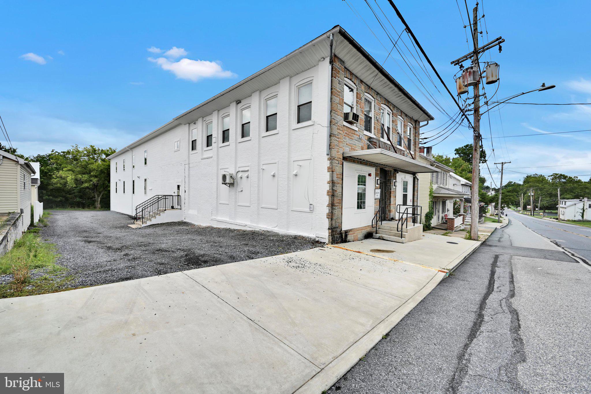 236 W MARKET STREET