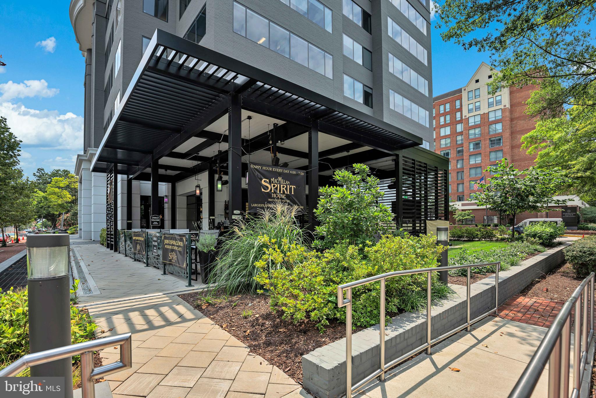 OLD TOWN COURT - Residential