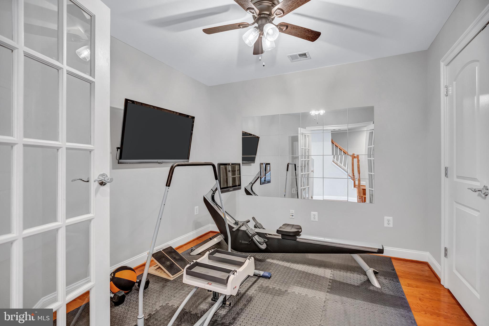 OLD TOWN COURT - Residential