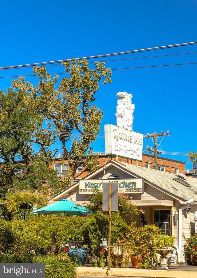 OLD TOWN COURT - Residential