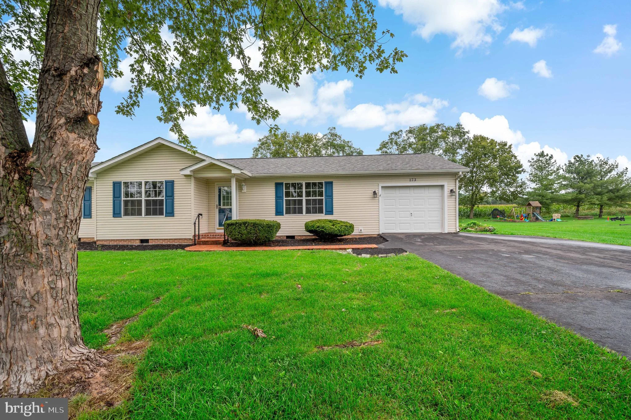 173 Blossom Drive, Martinsburg, WV 25405