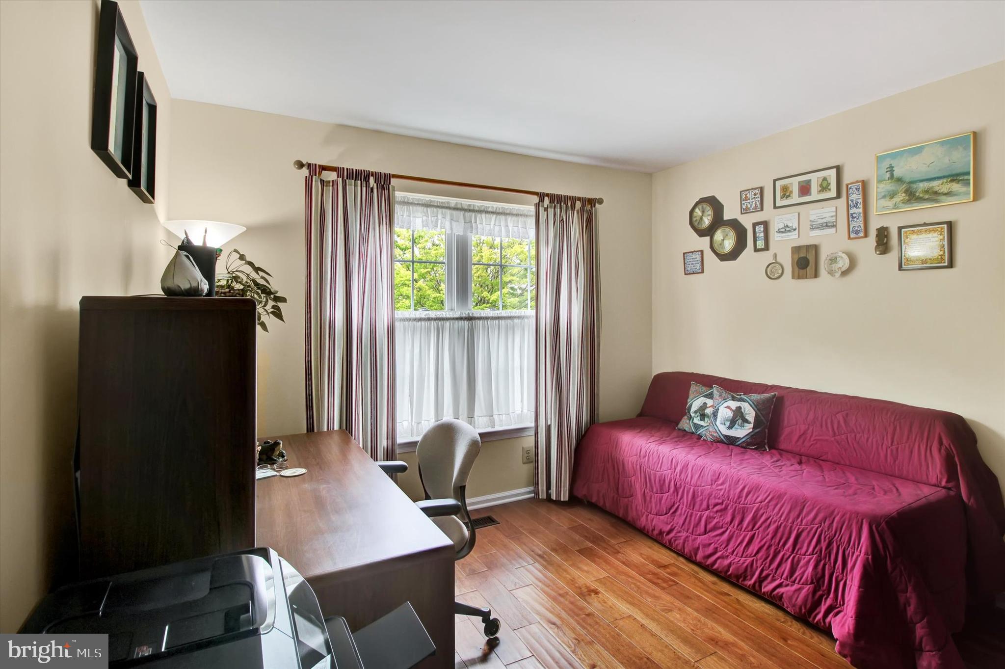 HAMPTON GREEN - Residential