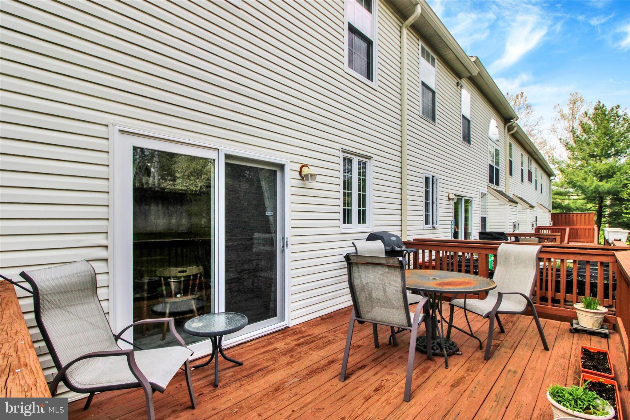 HAMPTON GREEN - Residential