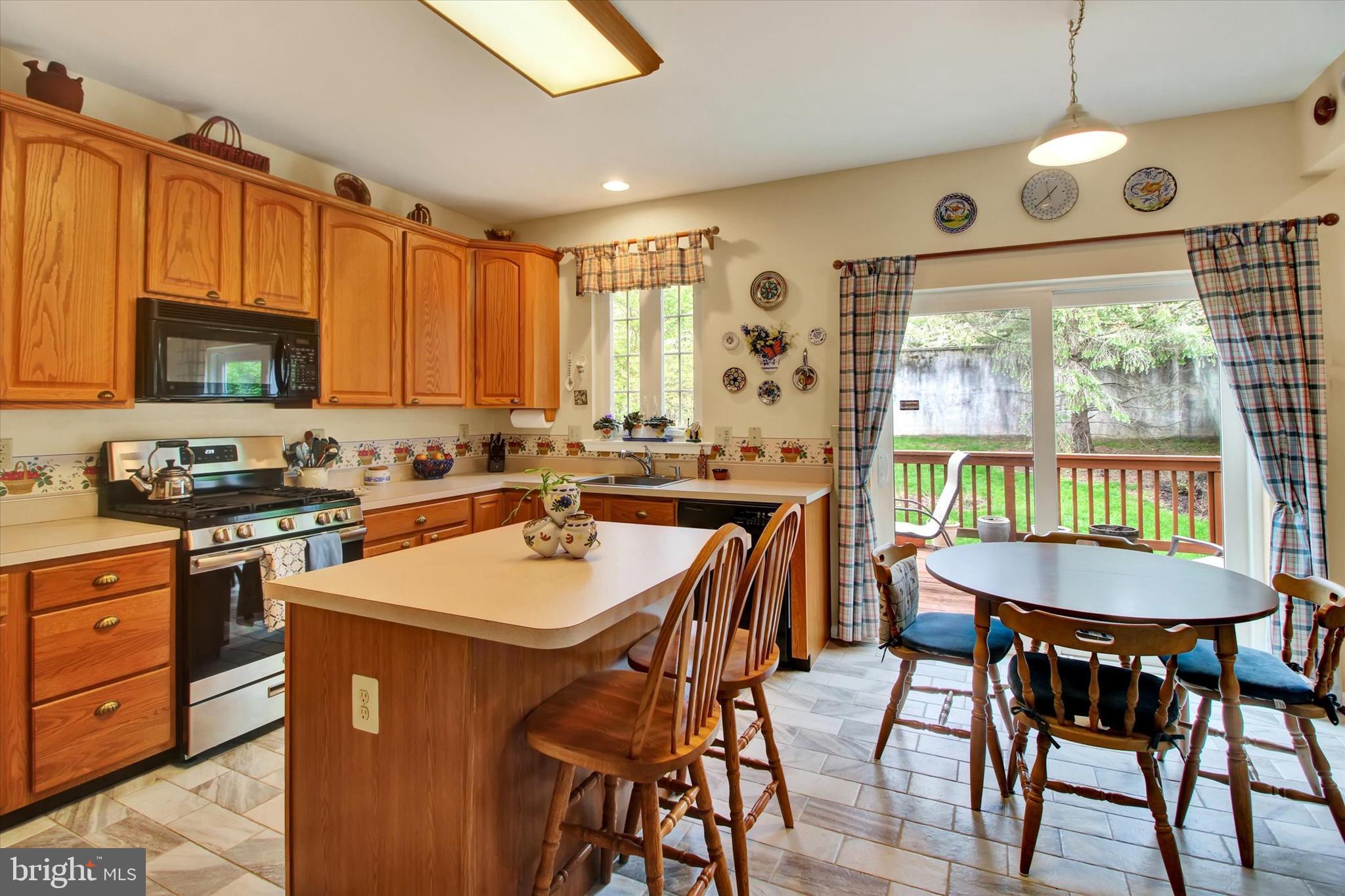 HAMPTON GREEN - Residential