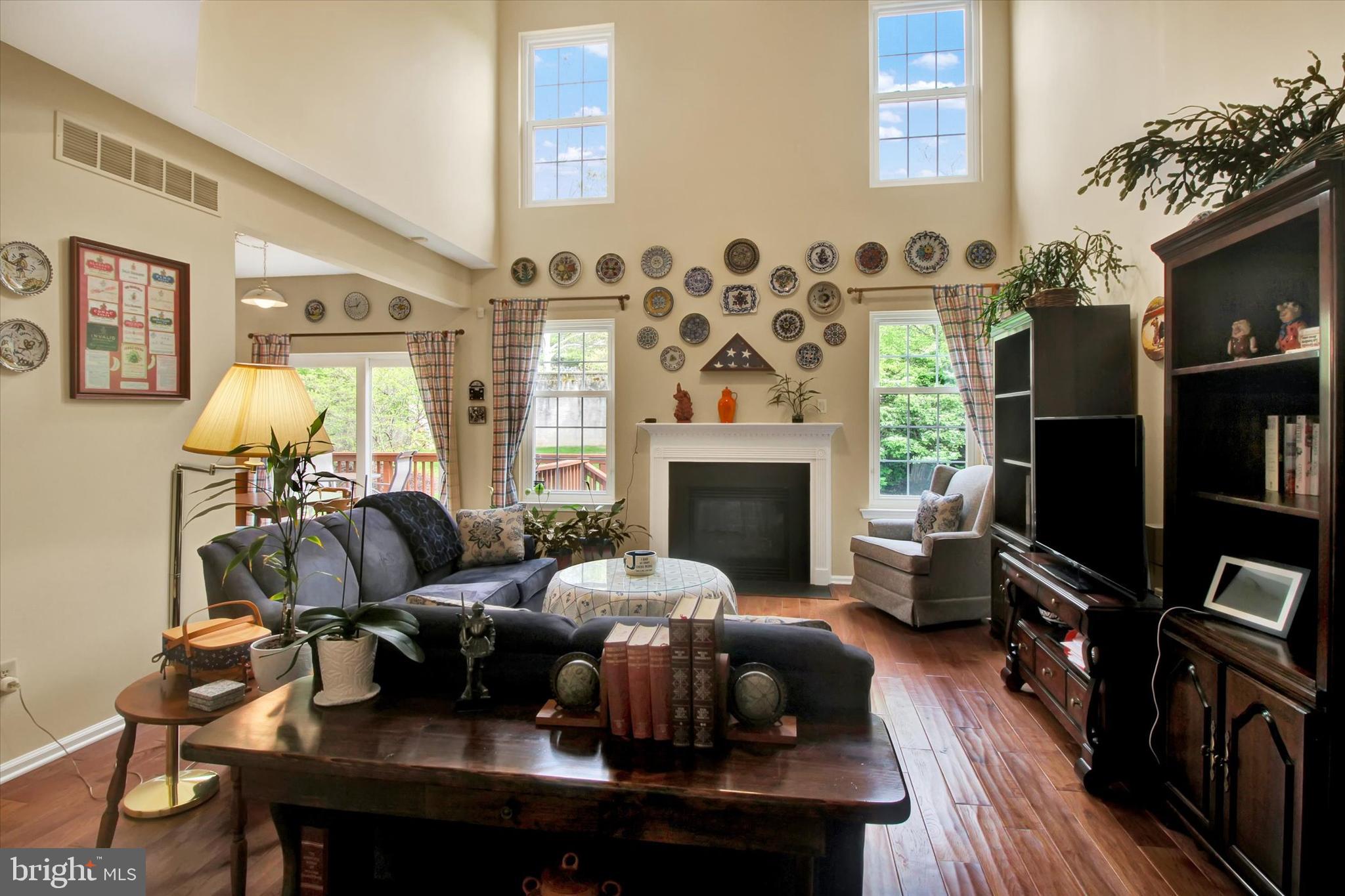 HAMPTON GREEN - Residential