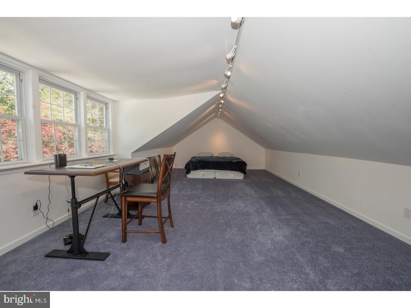 ELKINS PARK - Residential