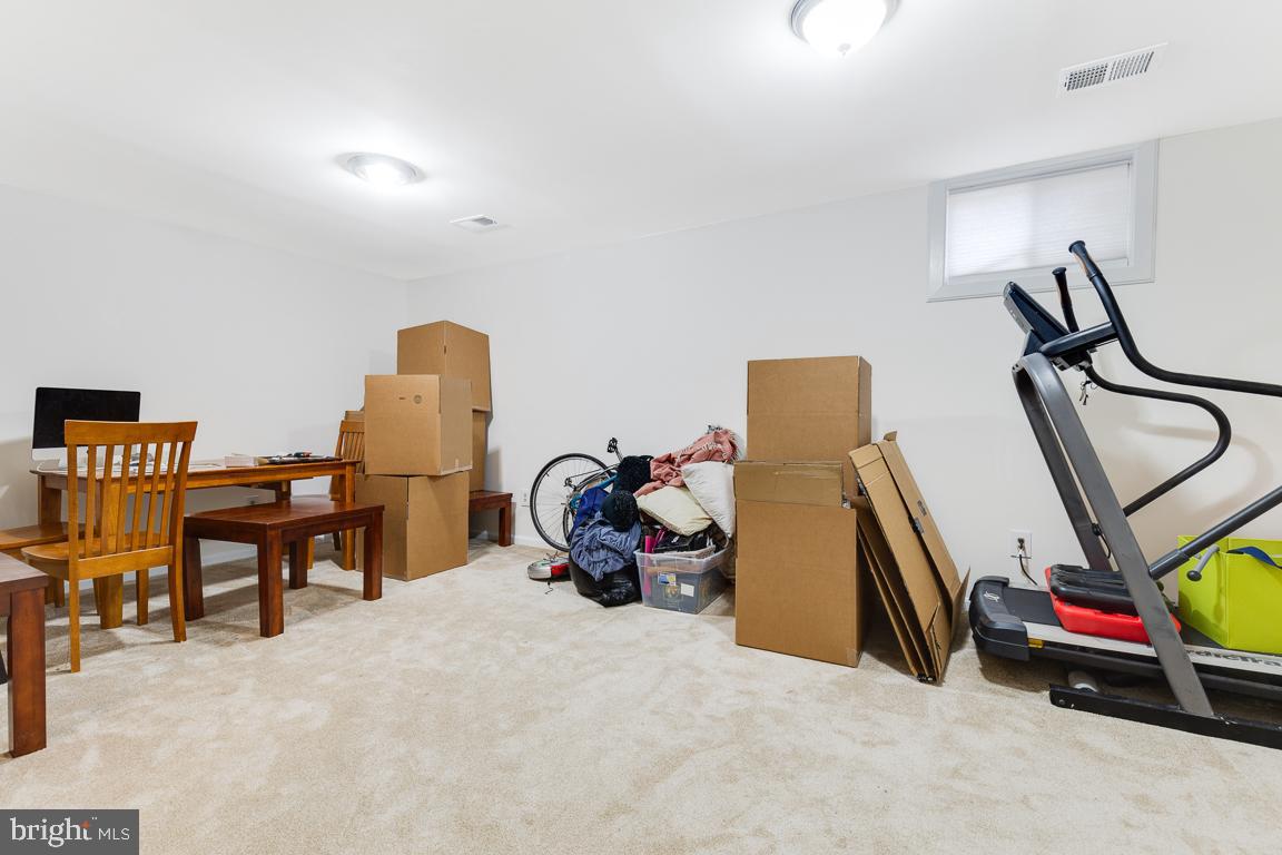 DEVONSHIRE TOWNHOMES - Residential