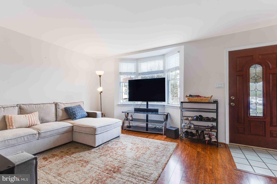 DEVONSHIRE TOWNHOMES - Residential