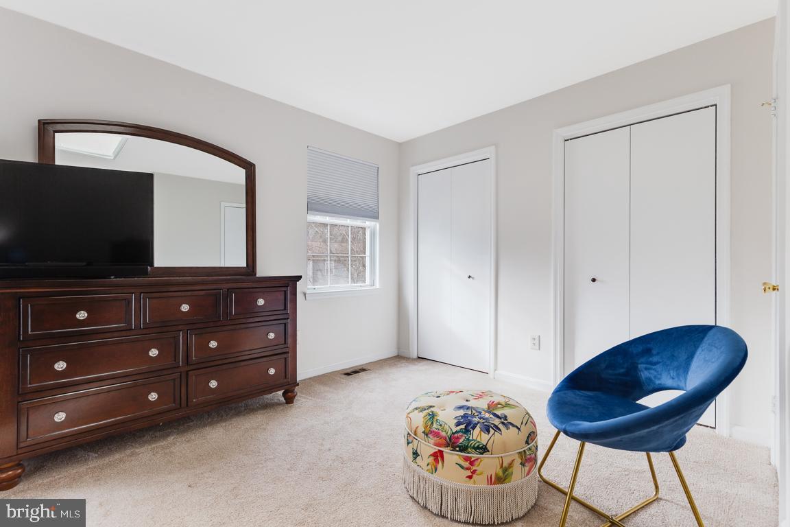 DEVONSHIRE TOWNHOMES - Residential