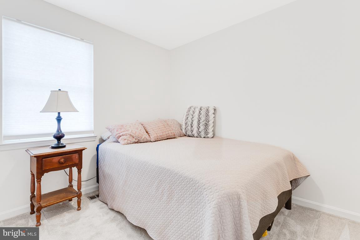 DEVONSHIRE TOWNHOMES - Residential