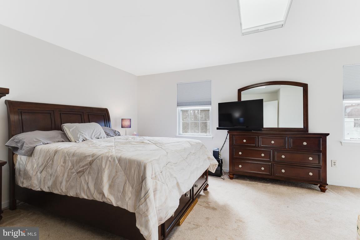 DEVONSHIRE TOWNHOMES - Residential