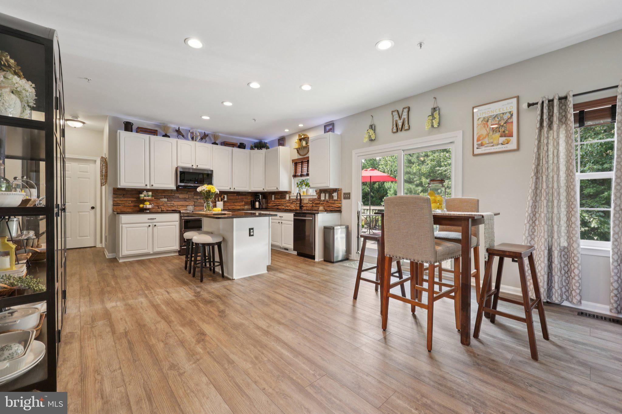 BEN OAKS - Residential