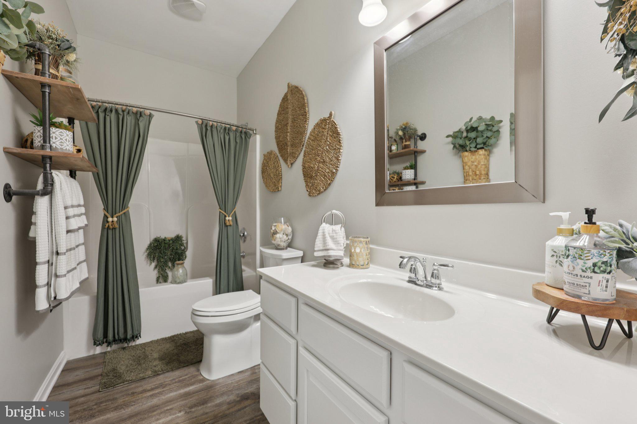 BEN OAKS - Residential