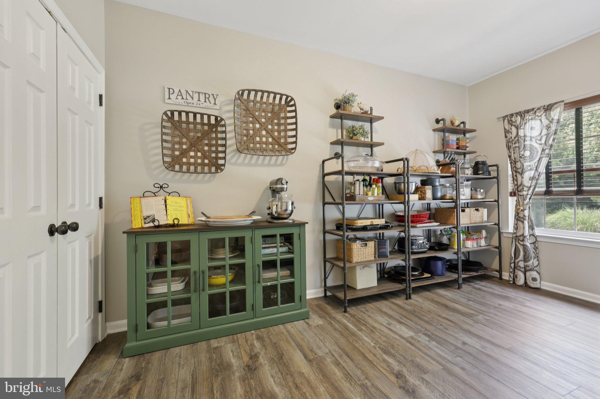 BEN OAKS - Residential