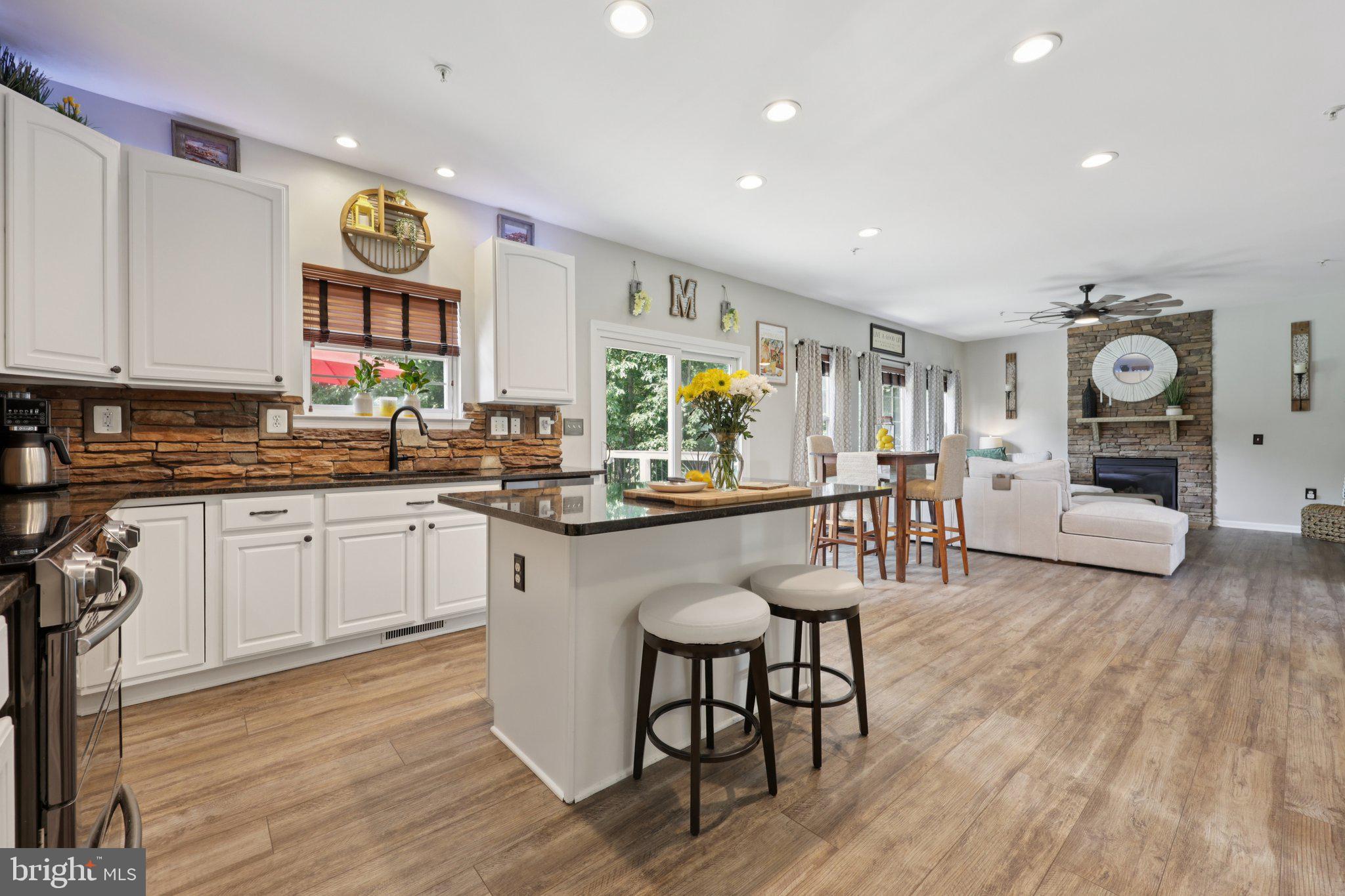 BEN OAKS - Residential