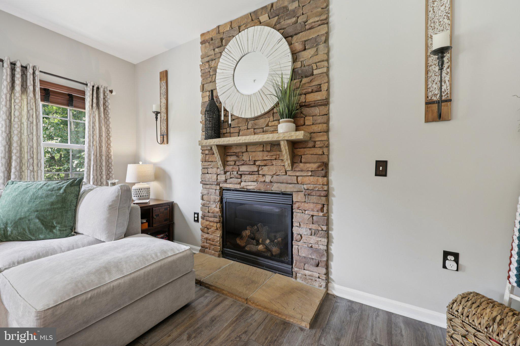 BEN OAKS - Residential