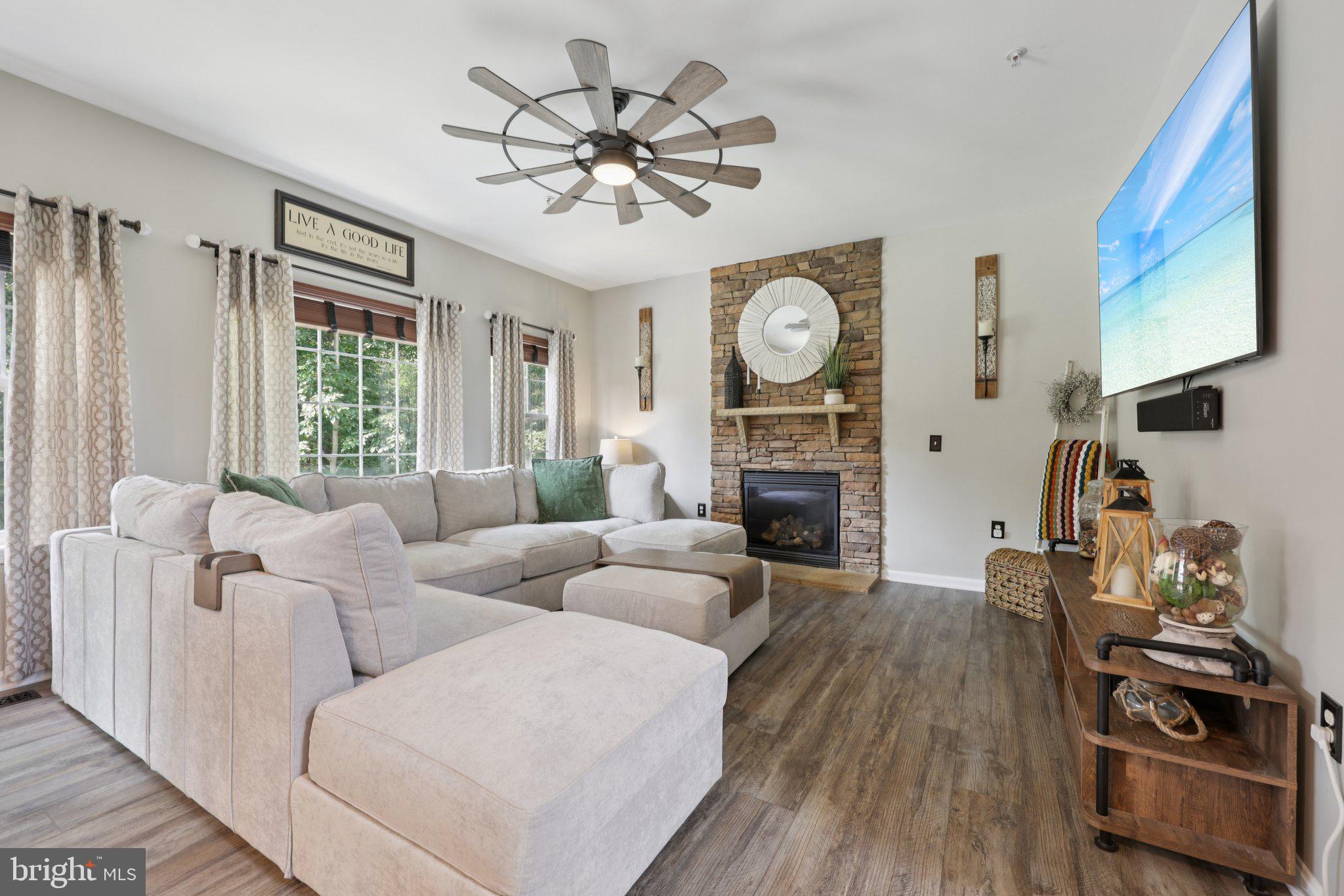 BEN OAKS - Residential