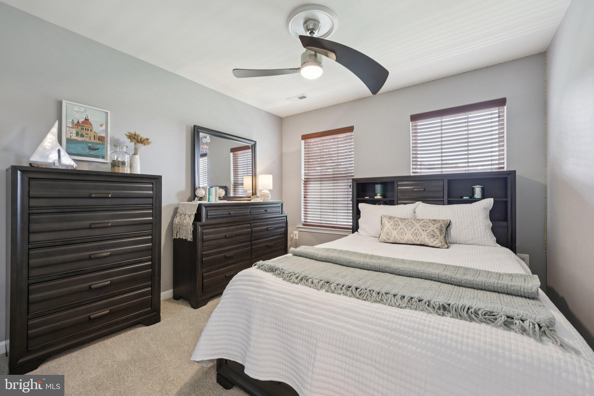 BEN OAKS - Residential