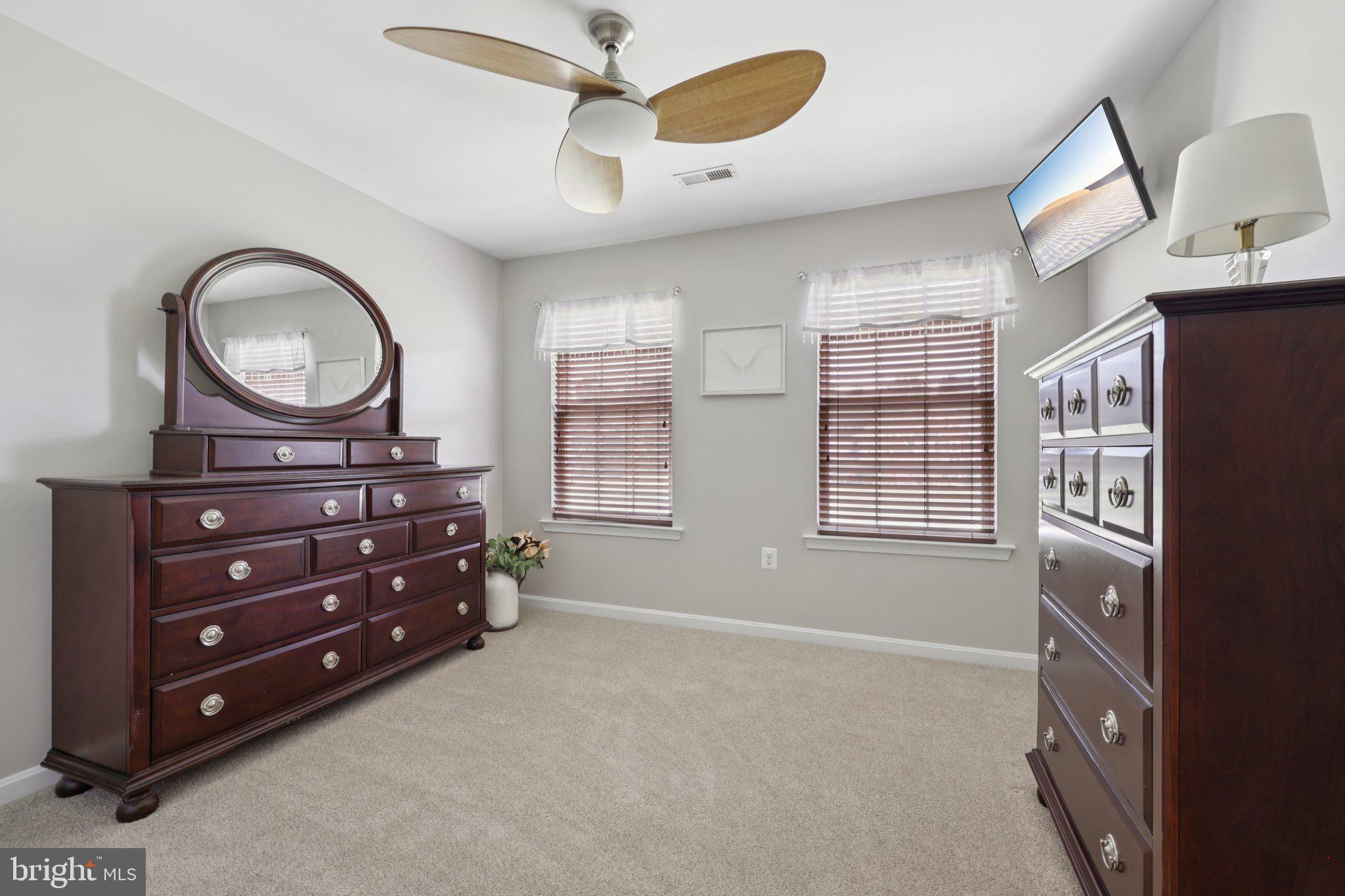 BEN OAKS - Residential