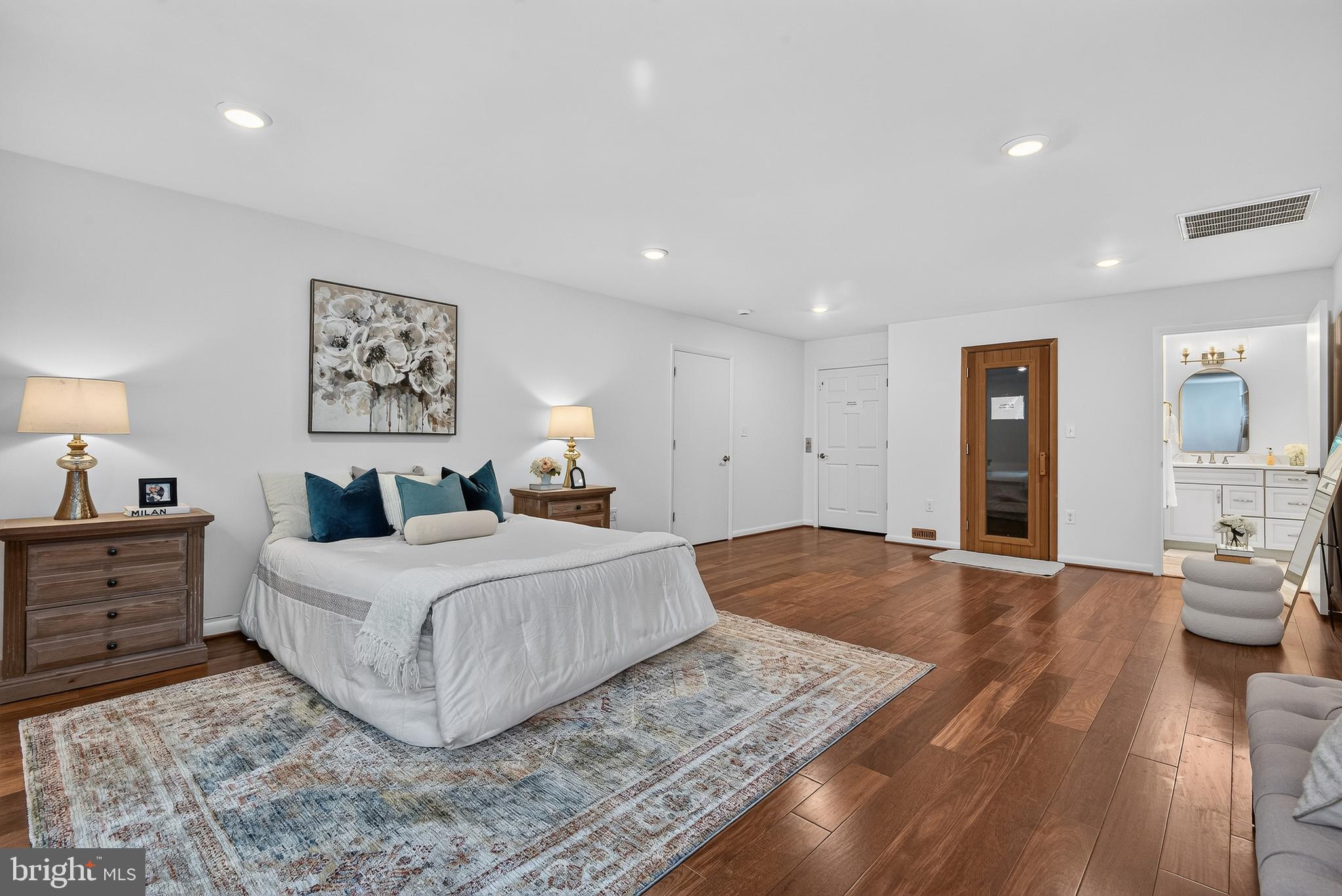 2511 CHARLESTOWN LANE