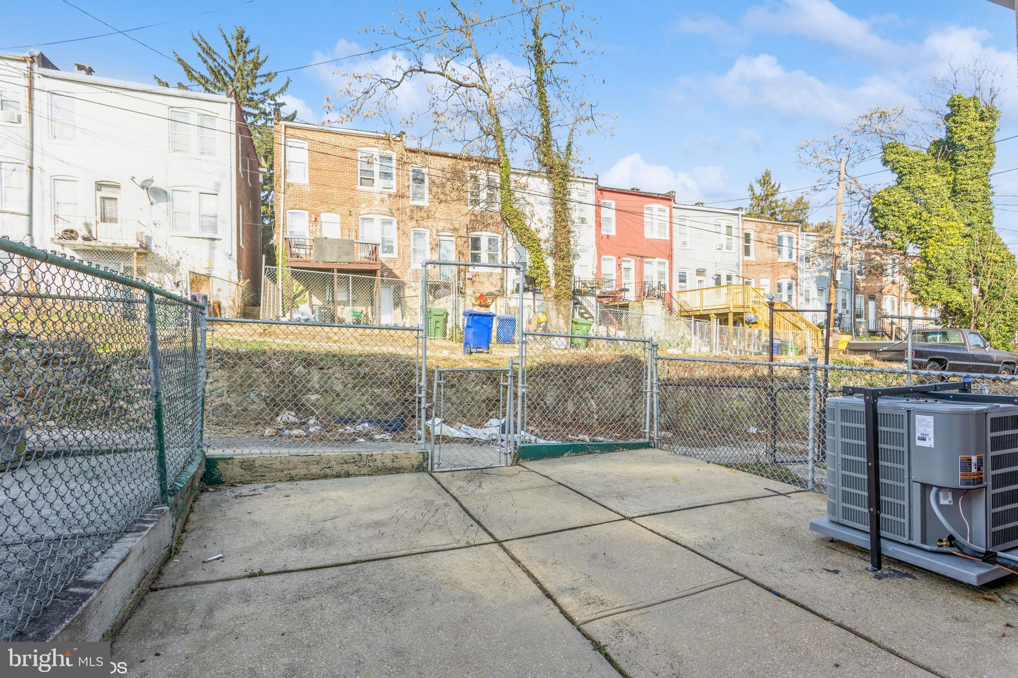 732 DENISON STREET