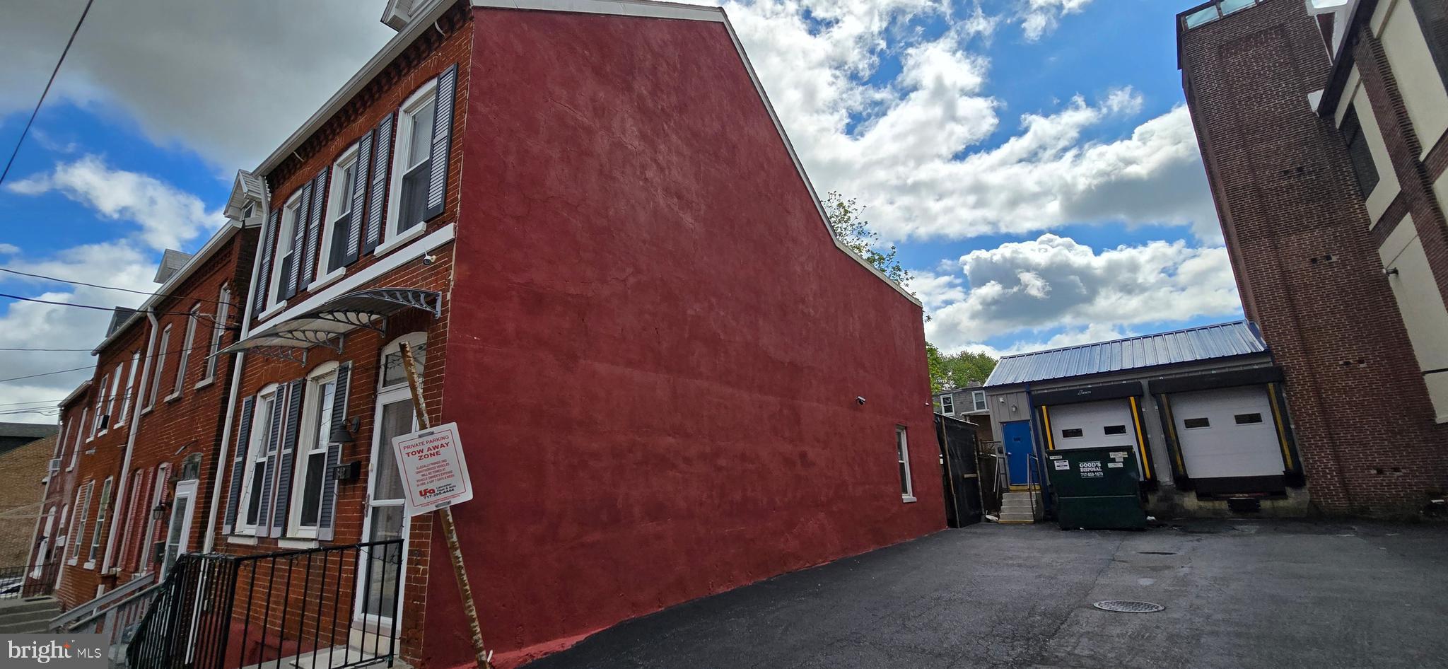642 LAFAYETTE STREET