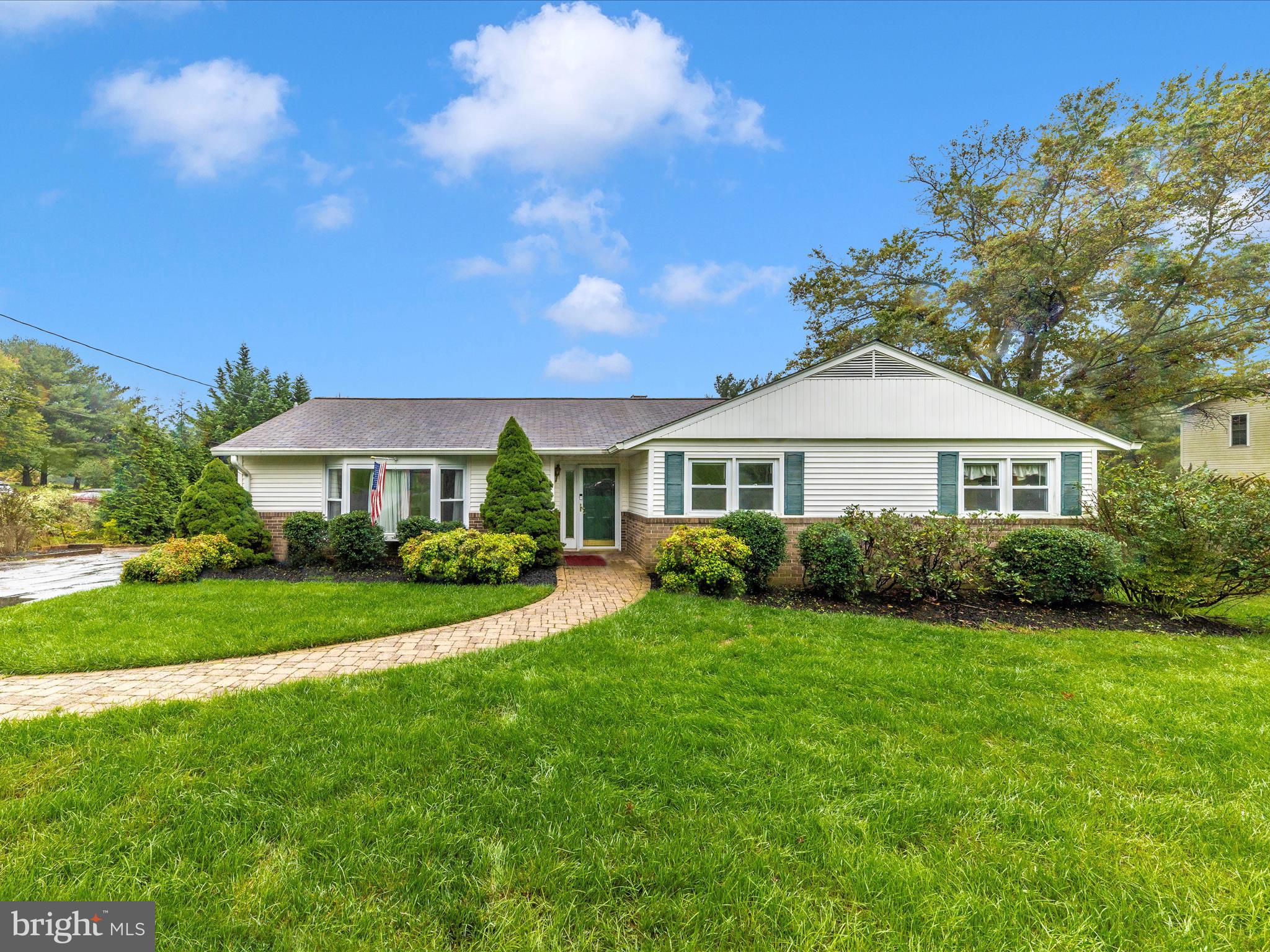 MT RADNOR HEIGHTS - Residential